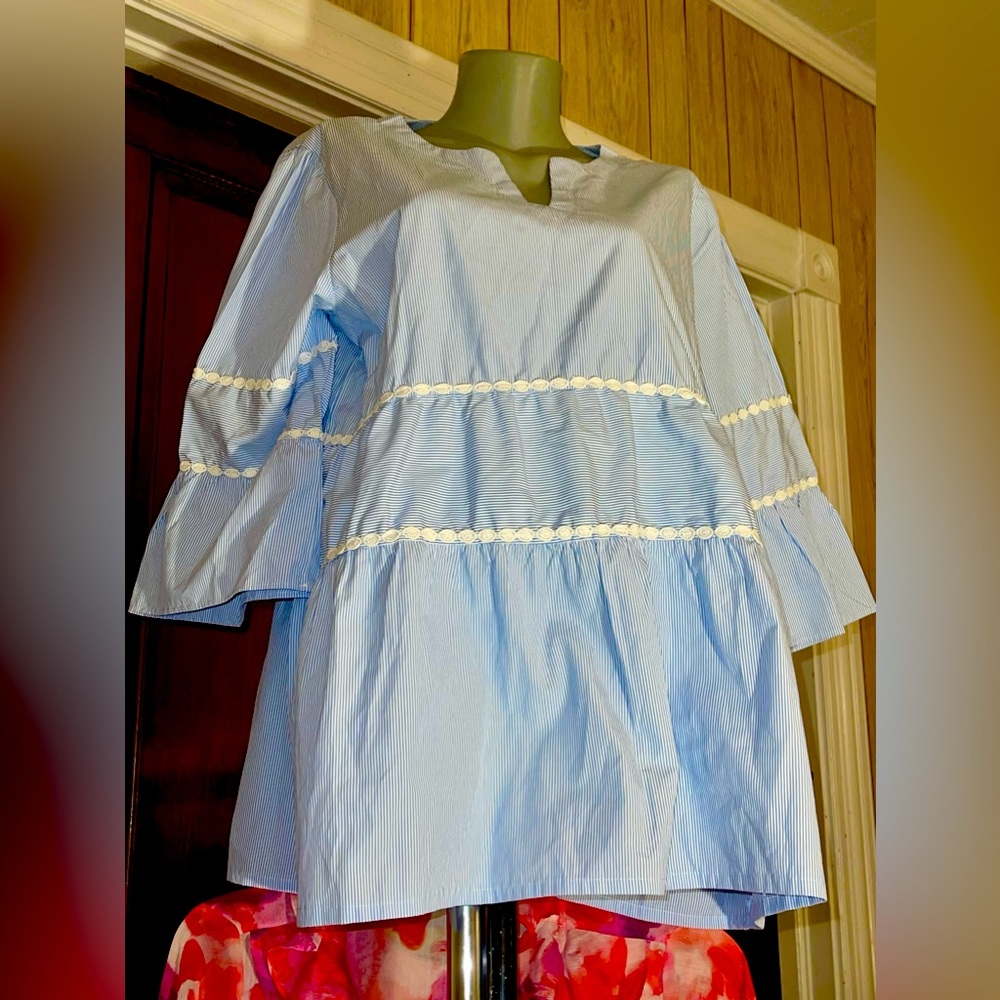 bua/bua Brand Blue Pinstripe Top.  Size XL